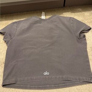 ALO Yoga Gray Short Sleeve Tee